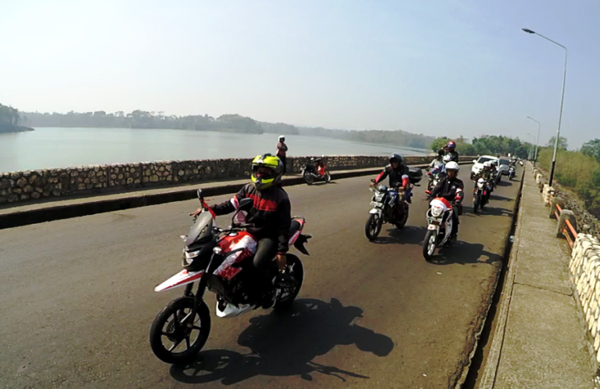 Ratusan Bikers Honda Rayakan HUT RI Ke-70  OtomotifZone